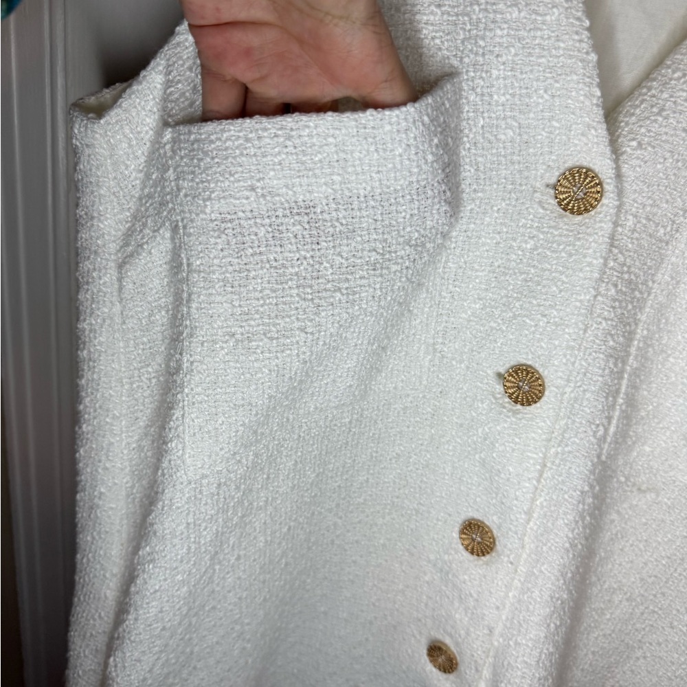 Tuckernuck White Button-Front Sleeveless Romper - Picture 5 of 8